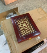 Trophée en Bois avec Plaque Aluminium Sublimation & Finition Feuille Or – Image 3