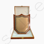 Trophée en Bois avec Plaque Aluminium Sublimation & Finition Feuille Or